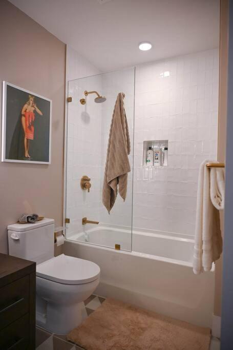 Apartment Penthouse Balcony With Ocean & View Resort,pool,spa,heart Of Downtown *