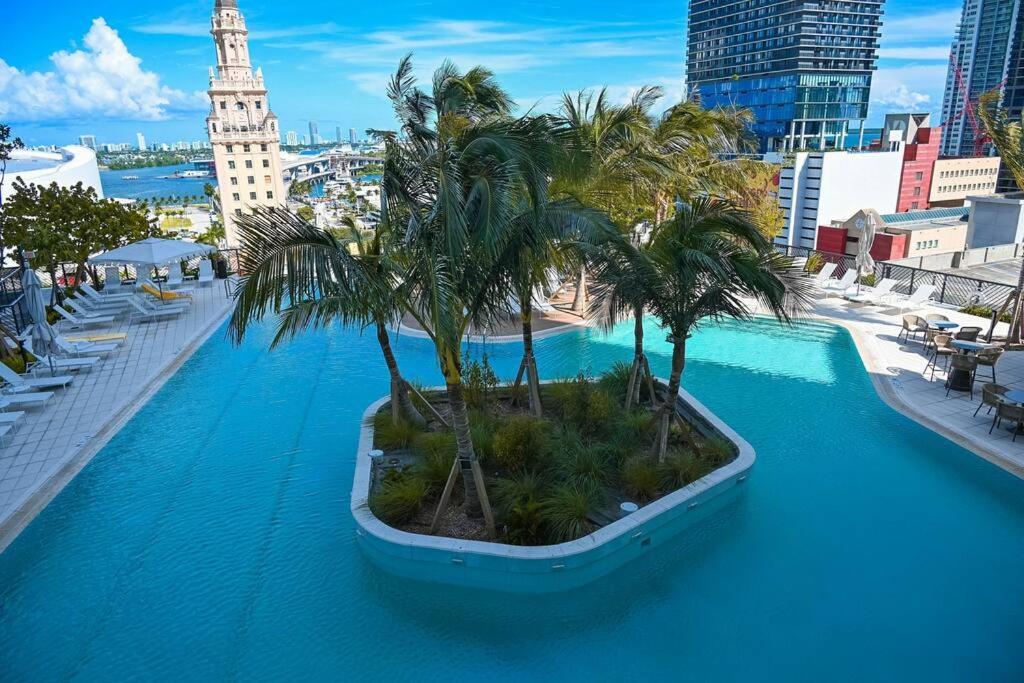 Penthouse Balcony With Ocean & View Resort,pool,spa,heart Of Downtown * Miami